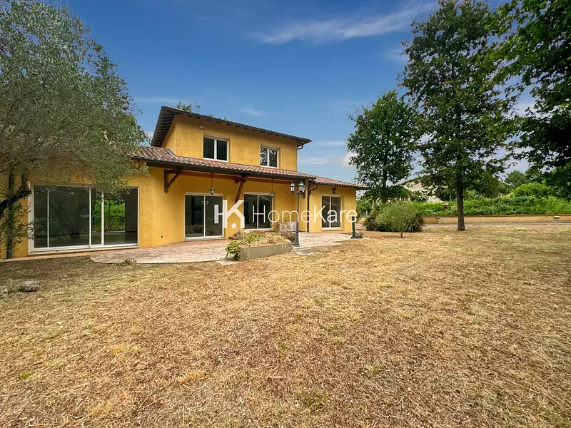 Maison, 195 m²