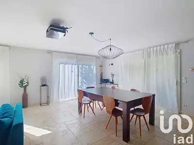 Maison, 220 m²