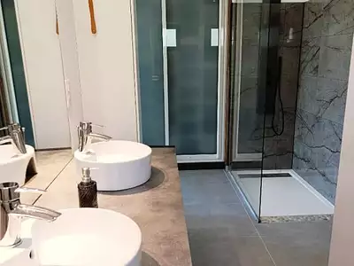 Maison, 225 m²