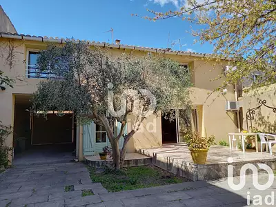 Maison, 311 m²