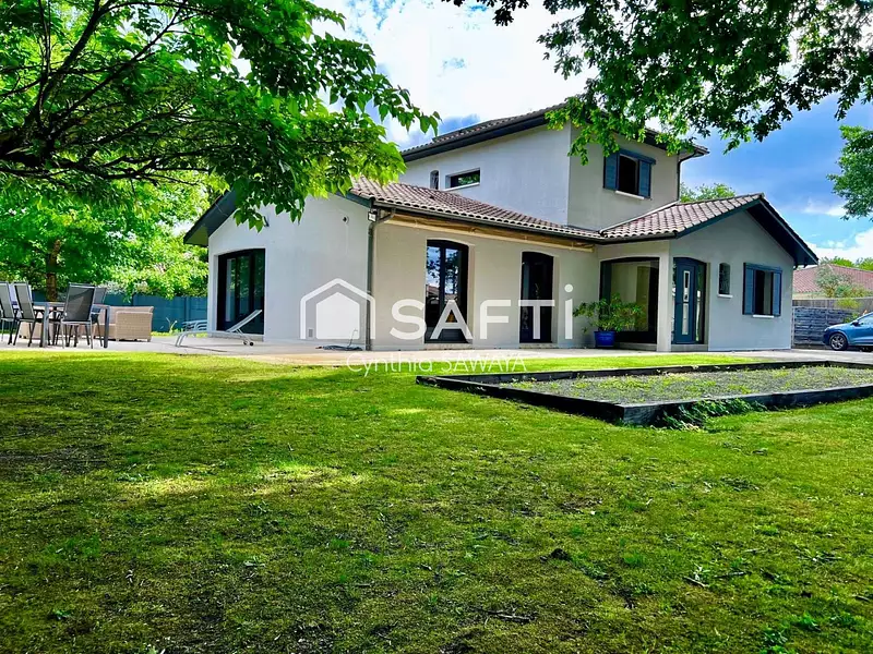Maison, 180 m²