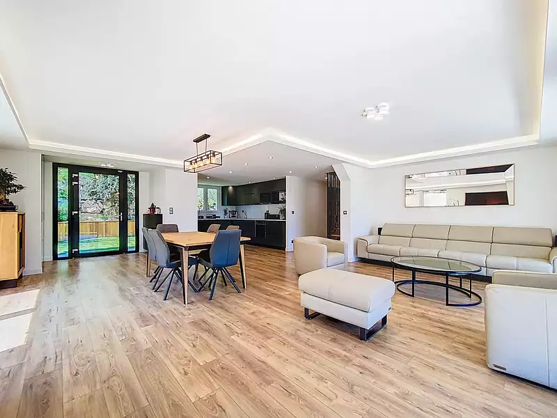 Maison, 185 m²