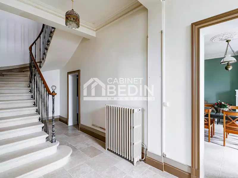Maison, 302,6 m²