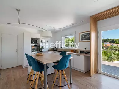 Maison, 145 m²