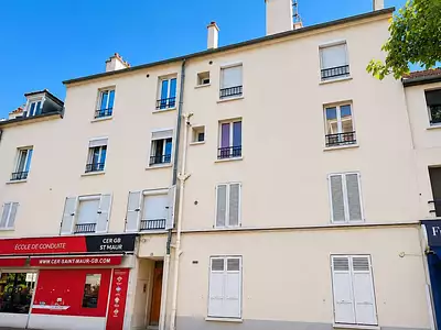 172 000 € 7 043 €/m² Appartement • 24,42 m² • 2 pièces • 1 chambre Saint-Maur-des-Fossés (94100)