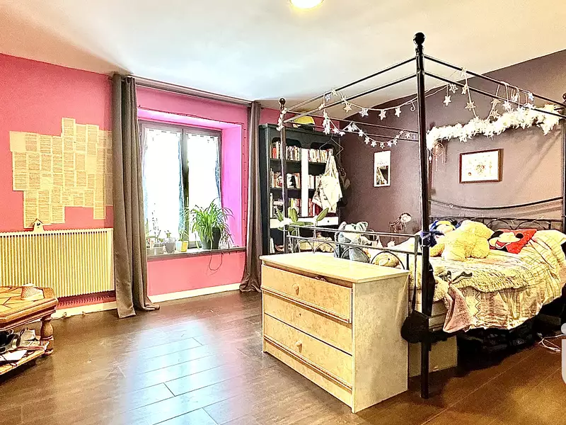 Maison, 167 m²