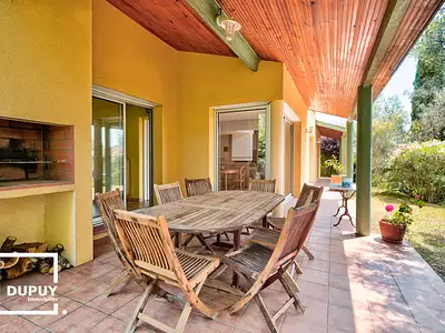 Maison, 220 m²