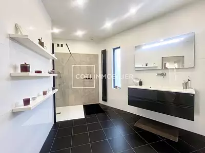 Maison, 166,84 m²