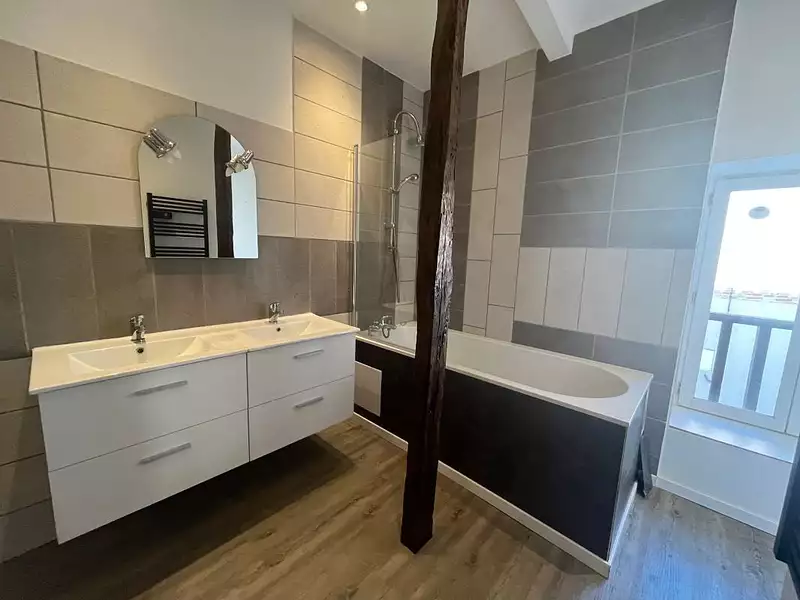 Maison, 94 m²