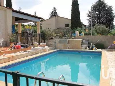 Maison, 194 m²