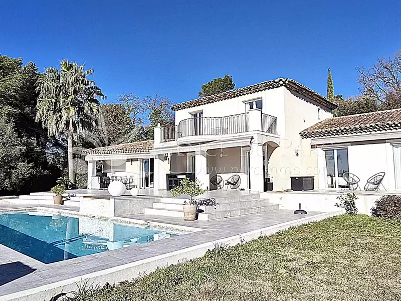 Maison, 206 m²