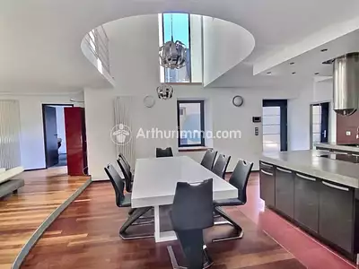 Maison, 240 m²