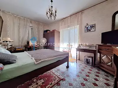 Maison, 180 m²