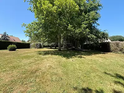 Terrain, 1 400 m²