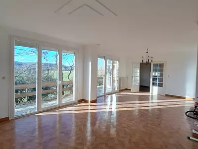 Maison, 166 m²