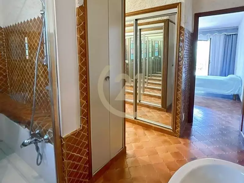 Maison, 259,1 m²
