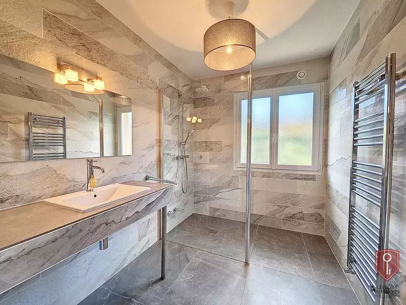 Maison, 210,95 m²
