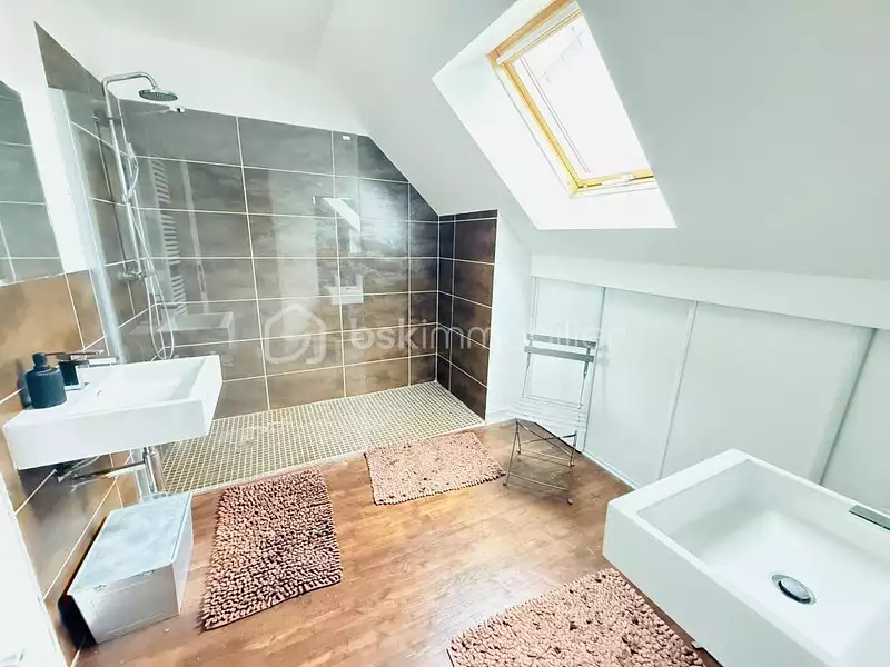 Maison, 190 m²