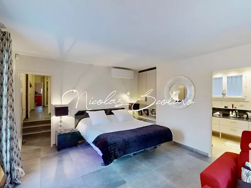 Maison, 223 m²