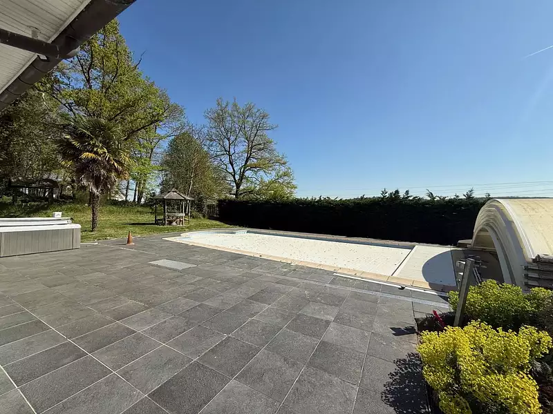 Maison, 165 m²