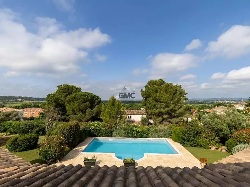 Maison, 200 m²