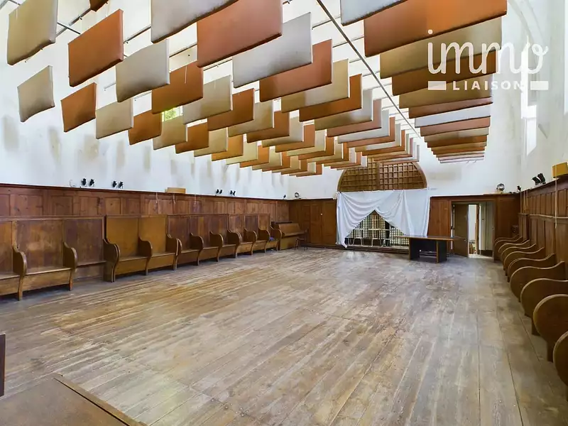 Maison, 1 413 m²