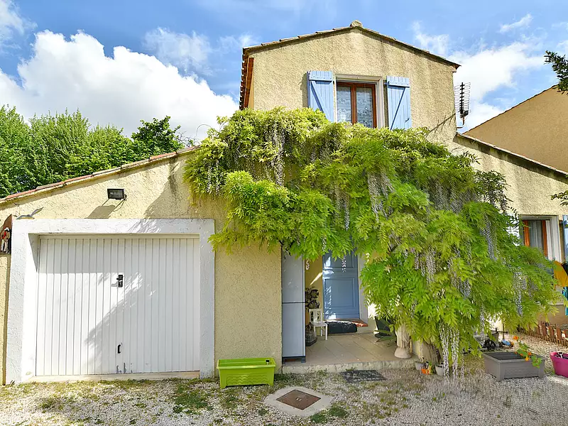 Maison, 77 m²