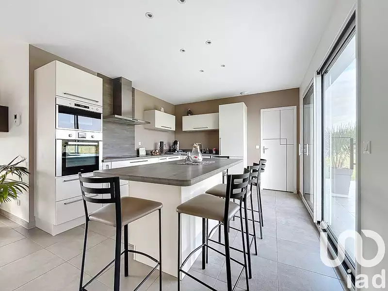 Maison, 145 m²