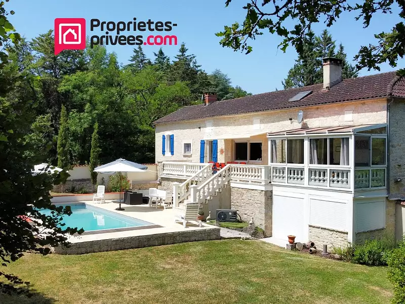 Maison, 220 m²