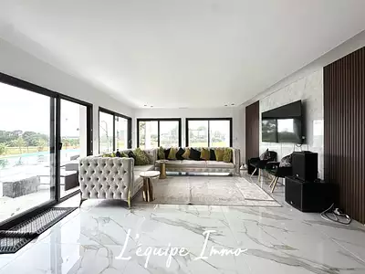 Maison, 186 m²