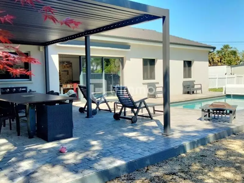 Maison, 185 m²