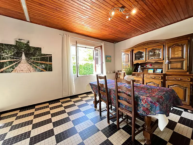 Maison, 165 m²