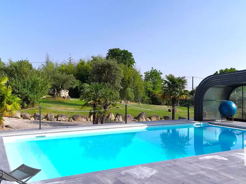 Maison, 940 m²