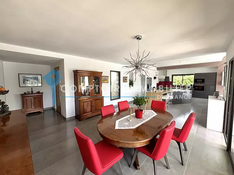 Maison, 175 m²