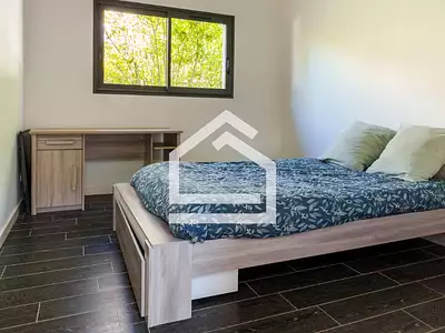 Maison, 250 m²