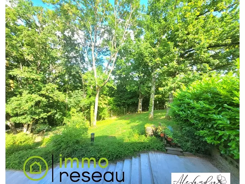 Maison, 240 m²
