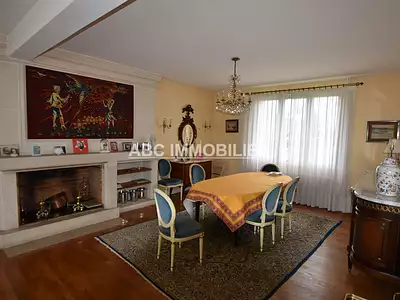 Maison, 257 m²