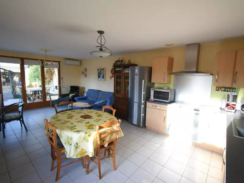 Immeuble, 180 m²