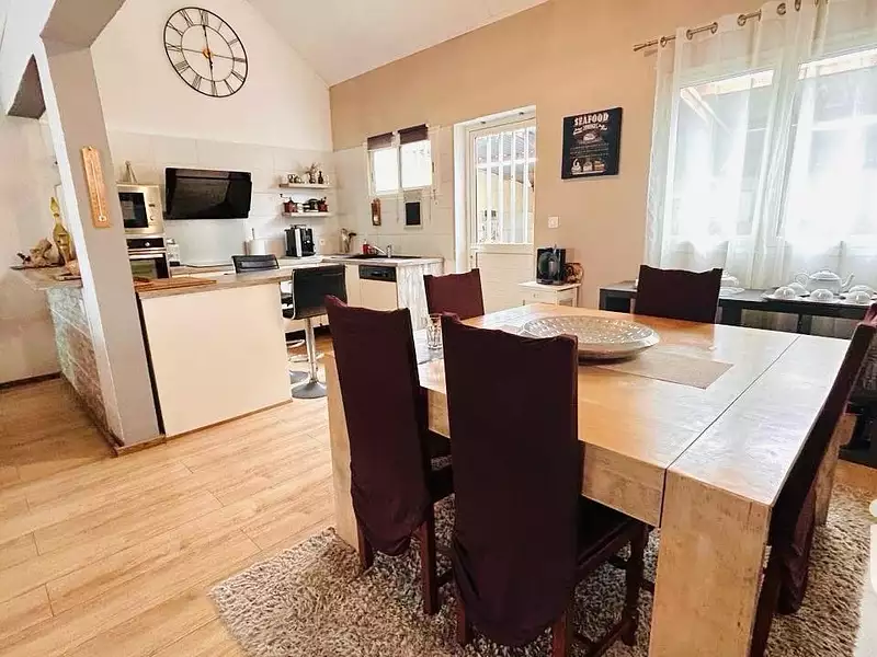 Maison, 184 m²