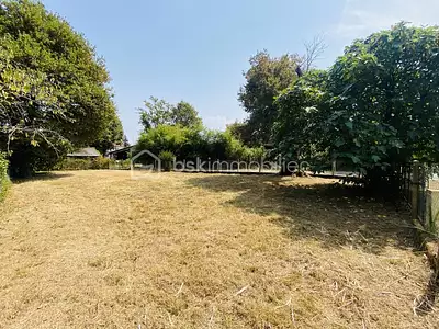 Terrain, 300 m²
