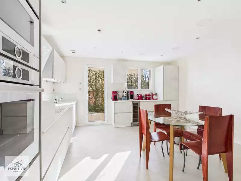 Maison, 315 m²
