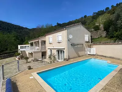 Maison, 180 m²