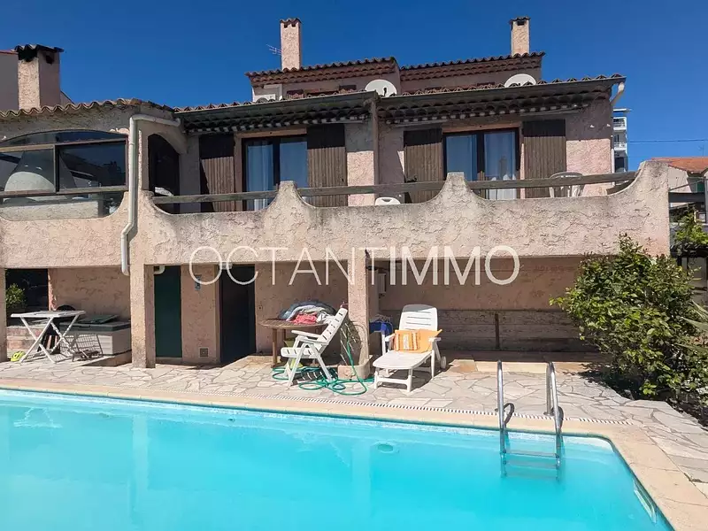 Maison, 169 m²