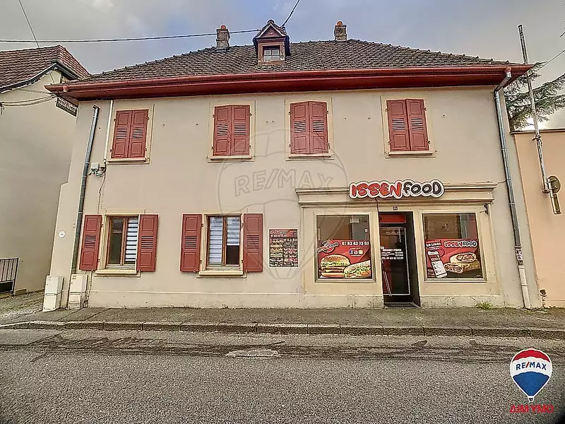 Maison, 240 m²