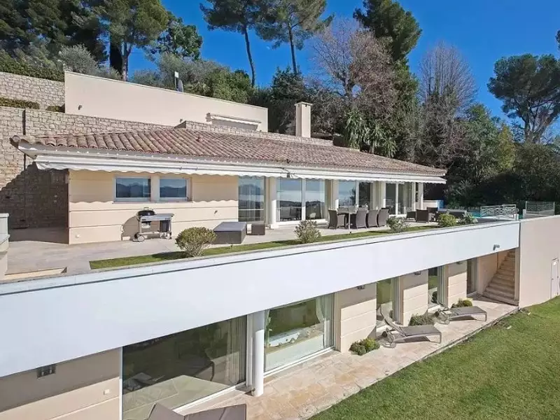 Maison, 330 m²