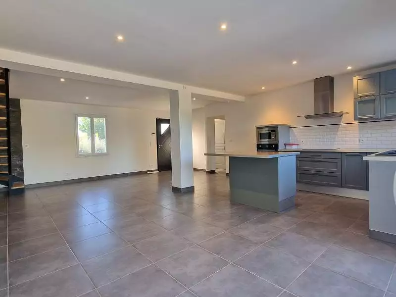 Maison, 140 m²