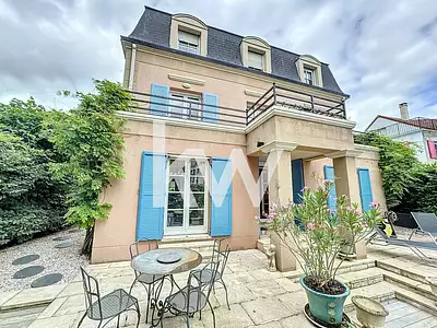 Maison, 213 m²