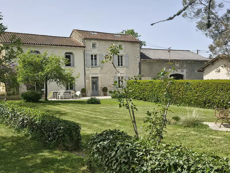 Maison, 300 m²