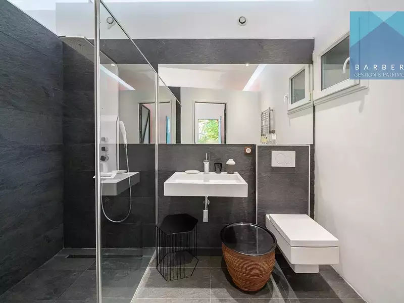 Maison, 217 m²