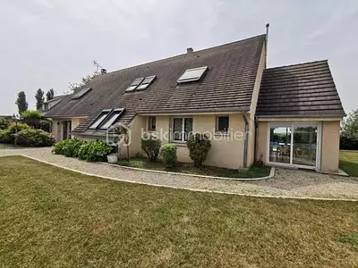 Maison, 215 m²